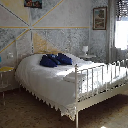 Tropical Bed&Breakfast 3*