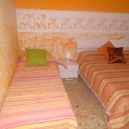Tropical Bed&Breakfast Bed & Breakfast
