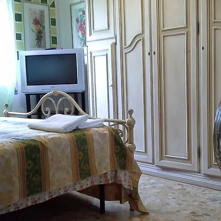 Tropical Bed&Breakfast Lucca